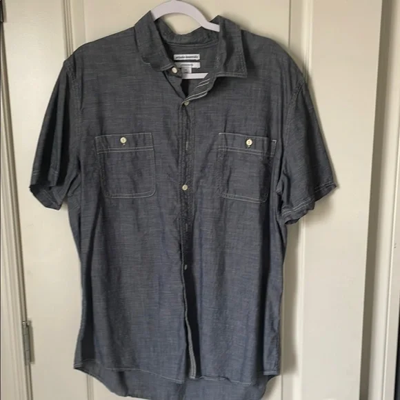 Men's Gray Button-Up Shirt - Picture 1 of 2